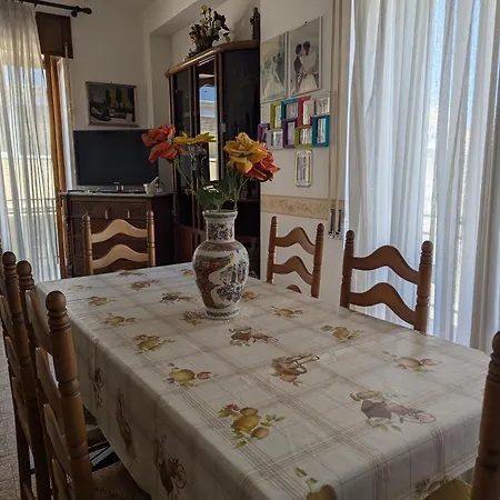 Sicilian In Donnalucata-sleeps 4- 2min * دونّالوكاتا